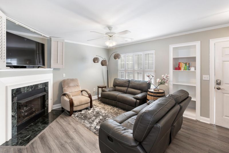 1545 Ashley River Rd #1-F, Charleston, SC 29407