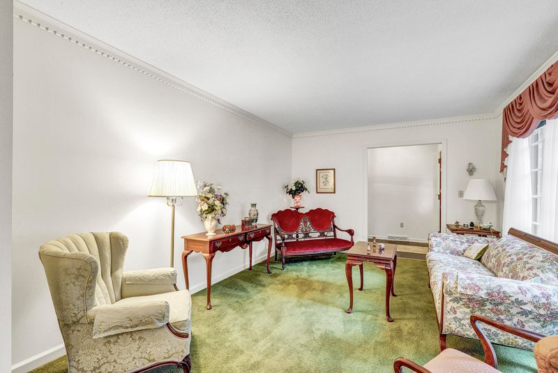 974 Orange Grove Rd, Charleston, SC 29407