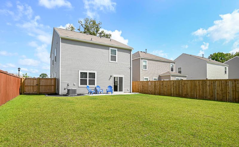 9733 Roseberry St, Summerville, SC 29485