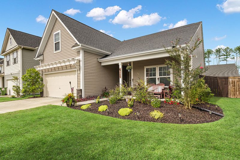 208 Wood Thrush Way, Summerville, SC 29486