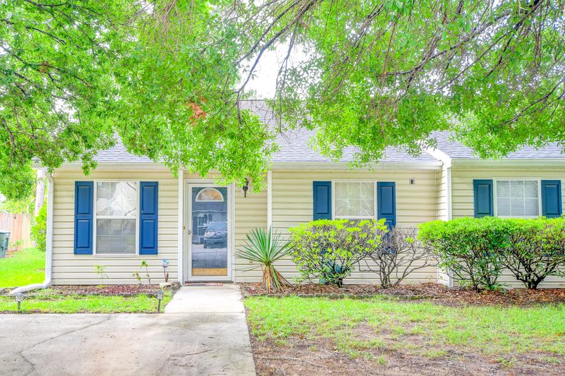 1550 Blaze Ln, Charleston, SC 29412
