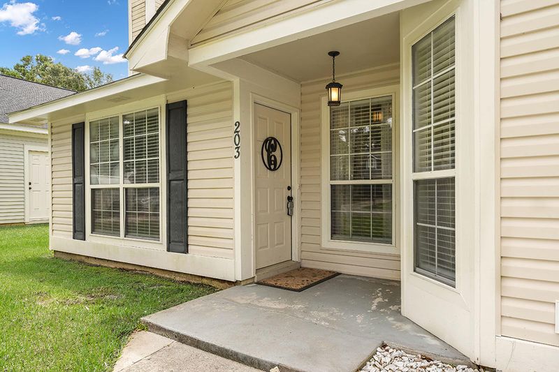 203 Birmingham Dr, Summerville, SC 29483