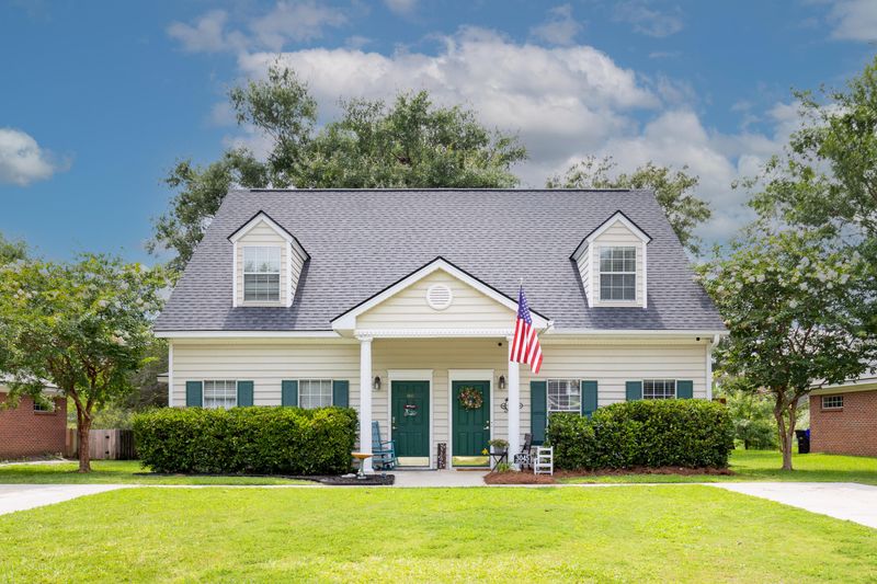 3045 Queensgate Way, Mount Pleasant, SC 29466