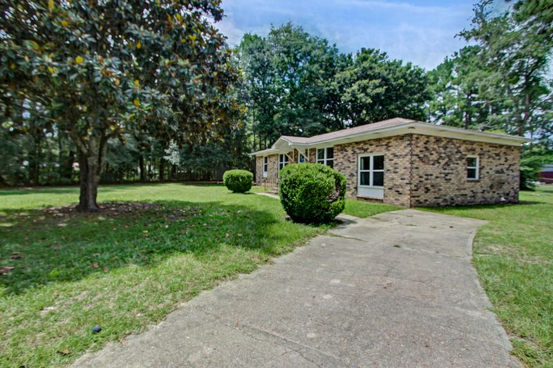 269 Compton Dr, Moncks Corner, SC 29461
