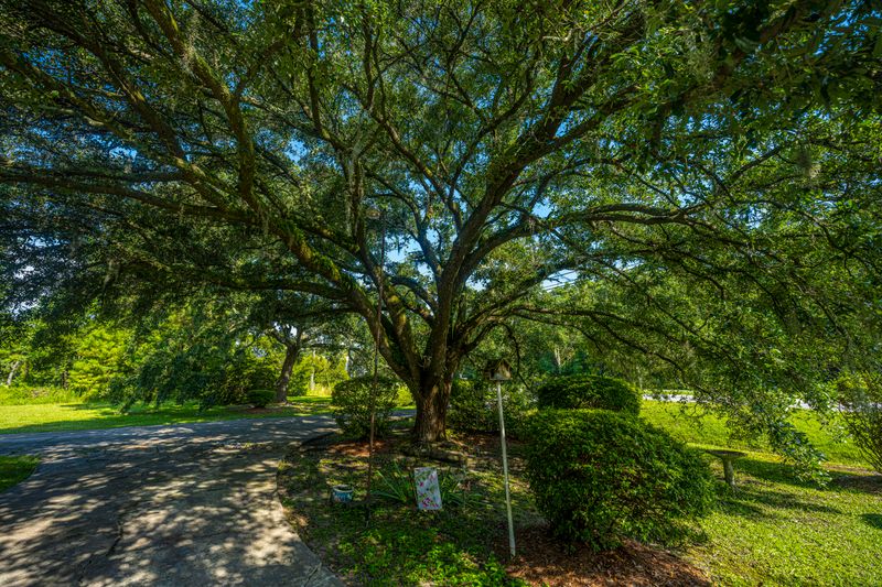 3065 Savannah Hw, Charleston, SC 29414