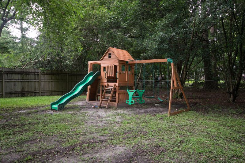 129 Axtell Dr, Summerville, SC 29485