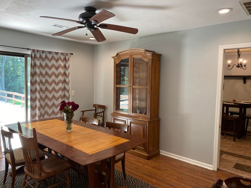 129 Axtell Dr, Summerville, SC 29485