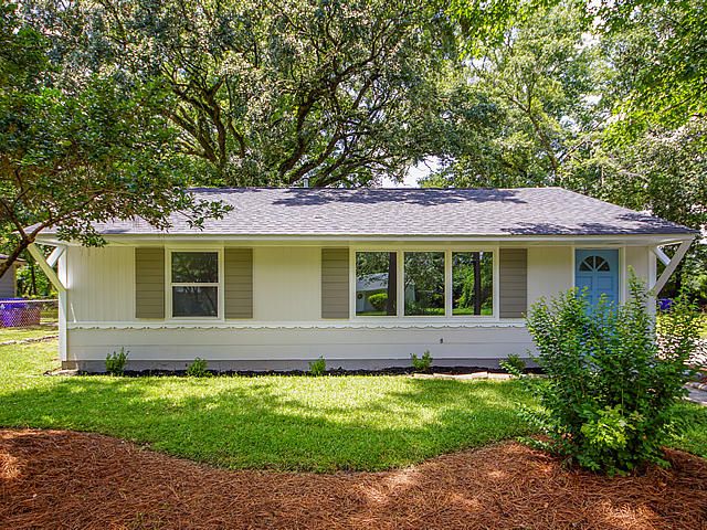 2906 Charlene Dr, North Charleston, SC 29405