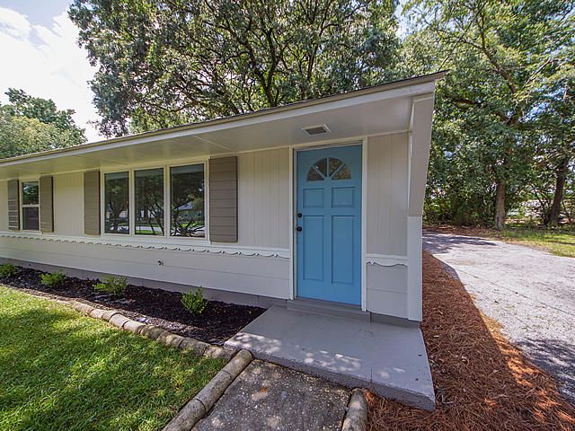 2906 Charlene Dr, North Charleston, SC 29405