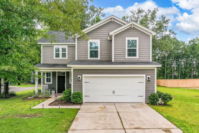 323 Bay Village Ln, Moncks Corner, SC 29461