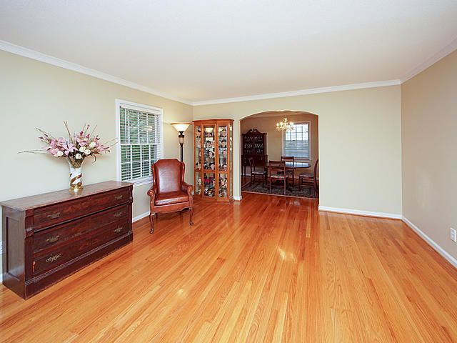 1056 Cottingham Dr, Mount Pleasant, SC 29464