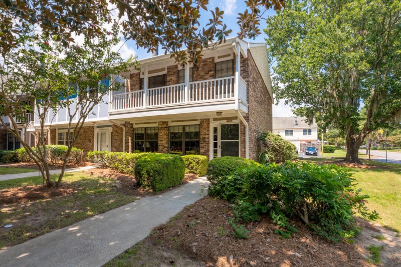 2931 Cathedral Ln, Charleston, SC 29414
