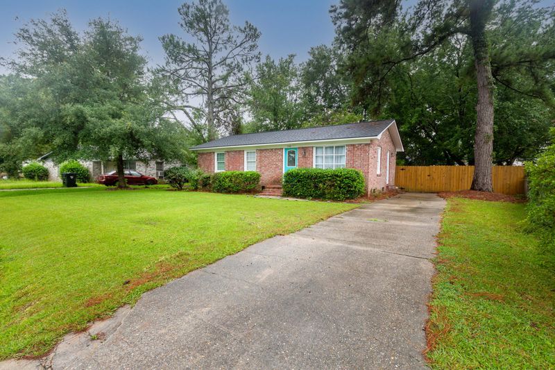 704 Tulip St, Summerville, SC 29483