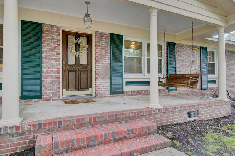 104 Partridge Cir, Summerville, SC 29483