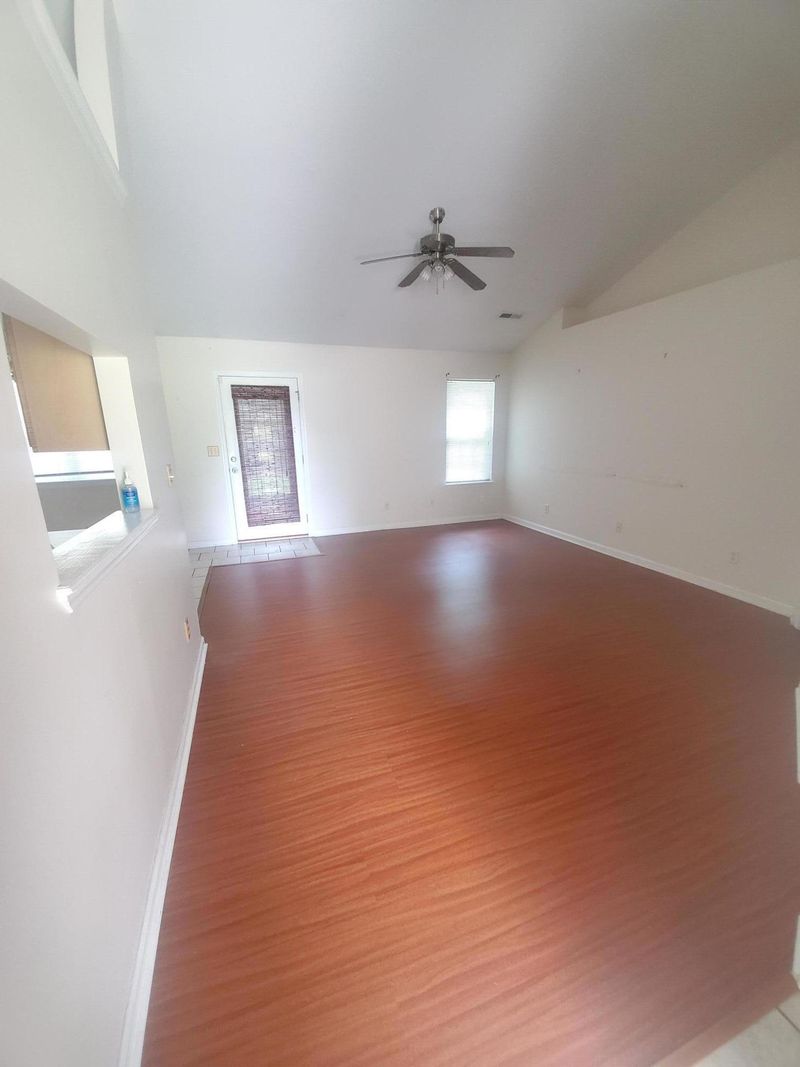 3374 Wayland Dr, Ladson, SC 29456
