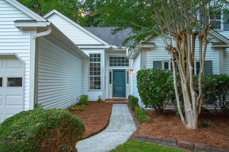 100 Cary Ct, Goose Creek, SC 29445