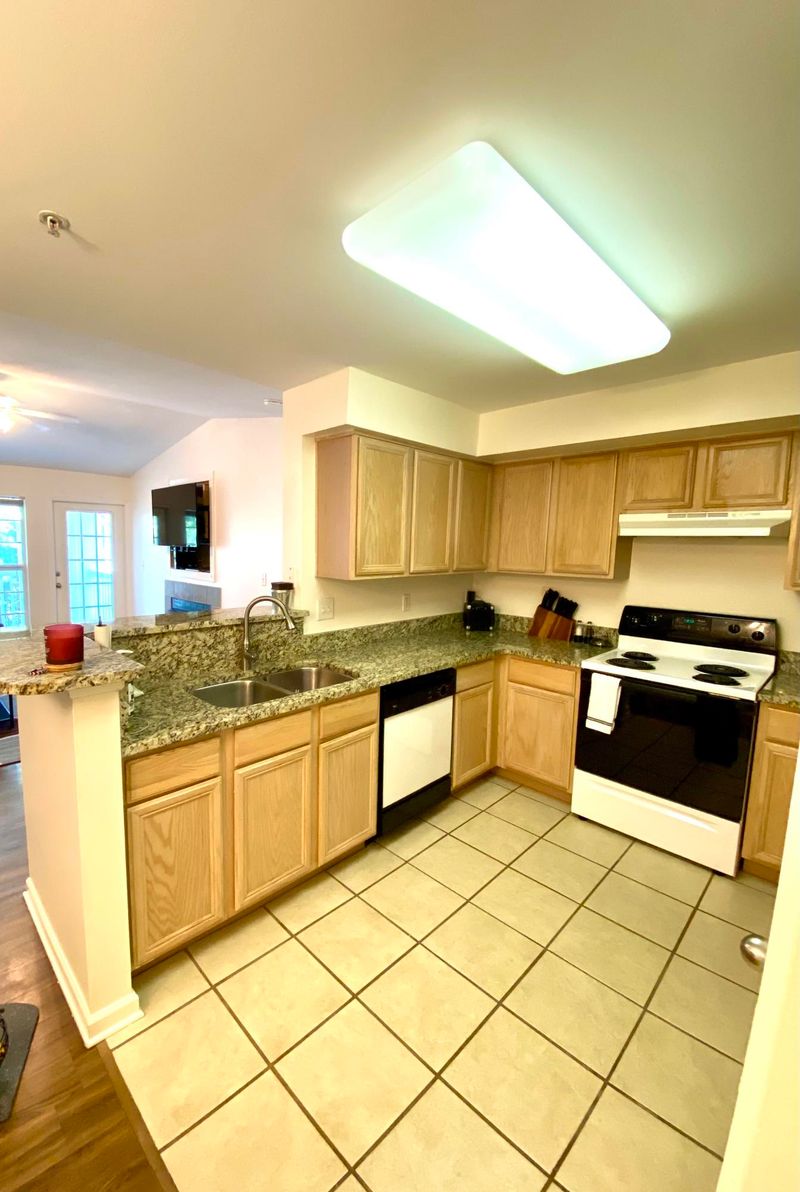 700 Daniel Ellis Dr #13304, Charleston, SC 29412