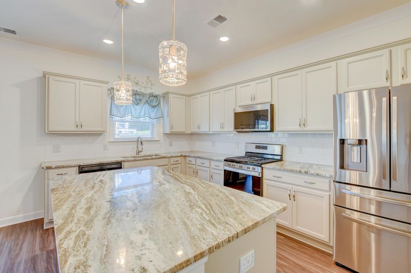 435 Carrara Dr, Summerville, SC 29486