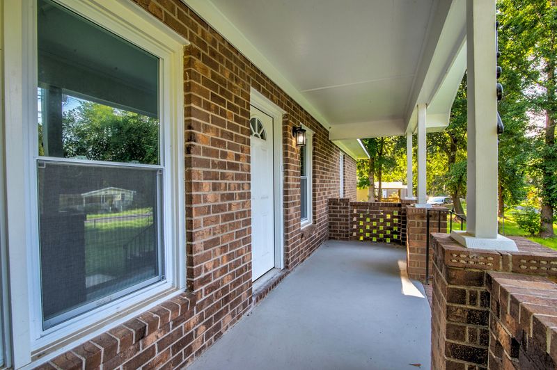 124 Fannie Dr, Summerville, SC 29485
