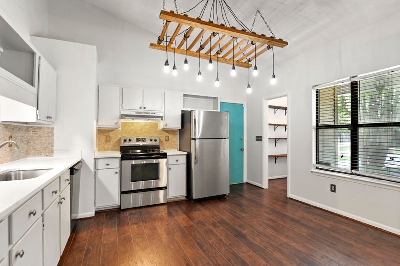1141 Rivercrest Dr, Charleston, SC 29412