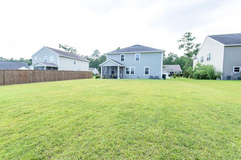 216 Old Carolina Dr, Goose Creek, SC 29445