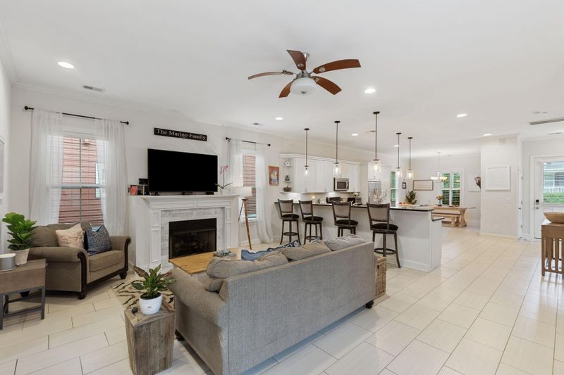 102 Franklin Retreat Ct, Charleston, SC 29492