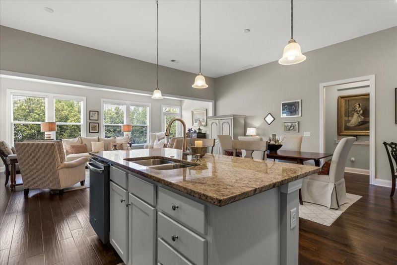 1011 Central Ponds Dr, Summerville, SC 29483