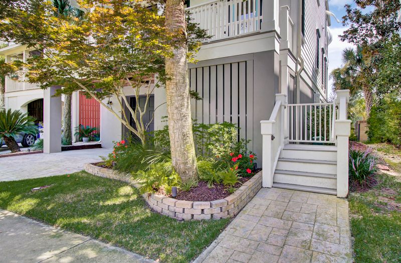 162 Mary Ellen Dr, Charleston, SC 29403