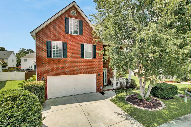 1752 Wayah Dr, Charleston, SC 29414
