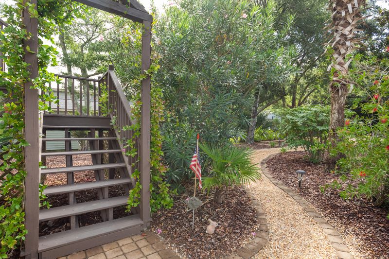 708 E Erie Ave, Folly Beach, SC 29439