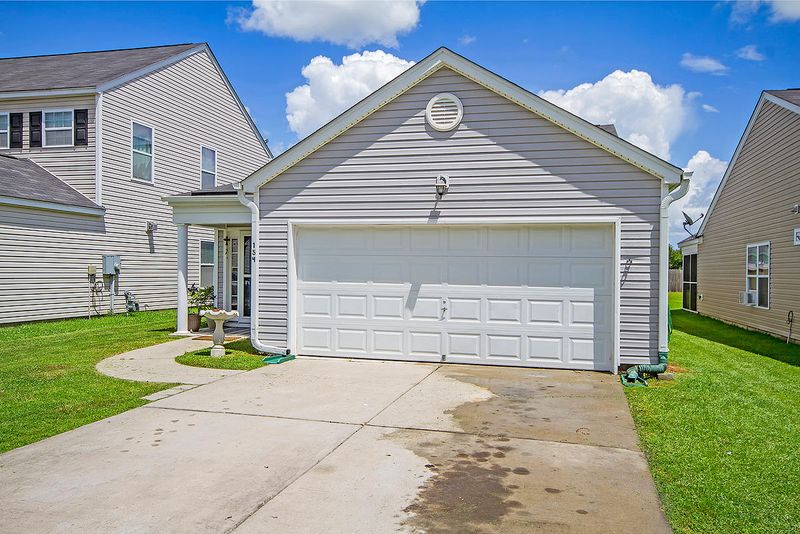 154 Coosawatchie St, Summerville, SC 29485