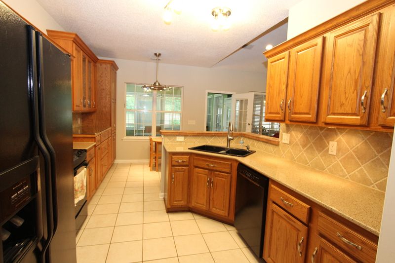 131 Chatfield Cir, Goose Creek, SC 29445