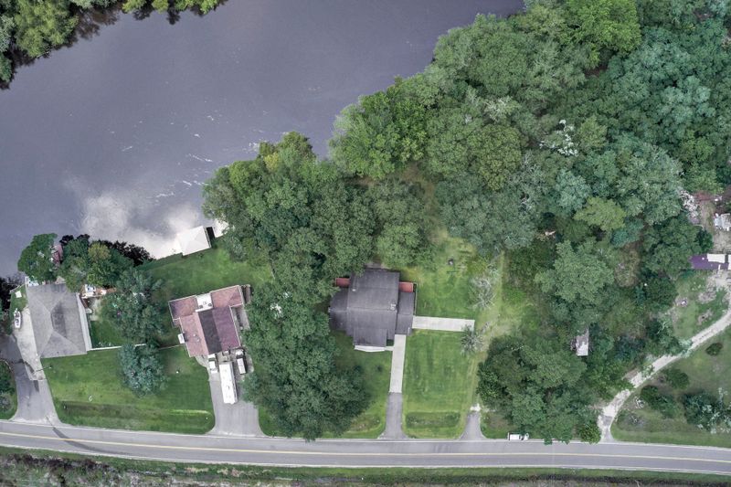 8505 Parkers Ferry Rd, Adams Run, SC 29426