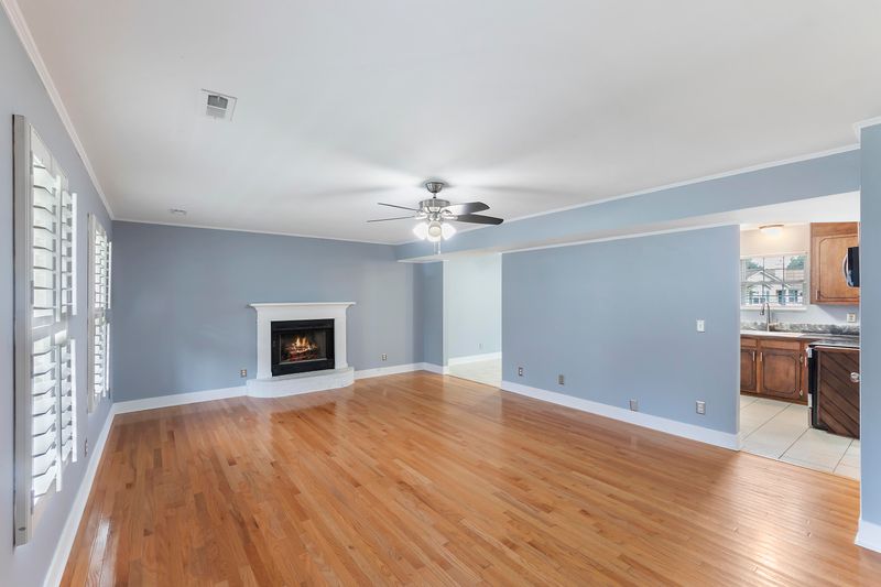 6640 Bent Creek Dr, Charleston, SC 29420