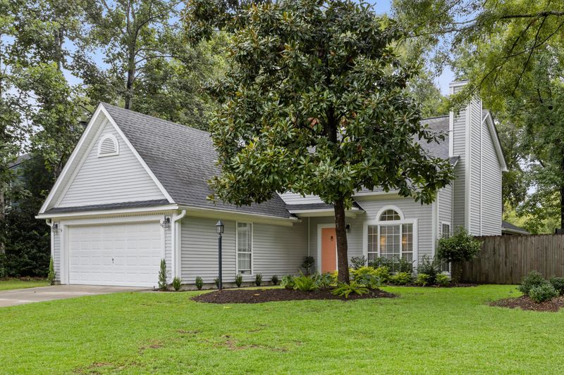 468 Springfield Rd, Mount Pleasant, SC 29464