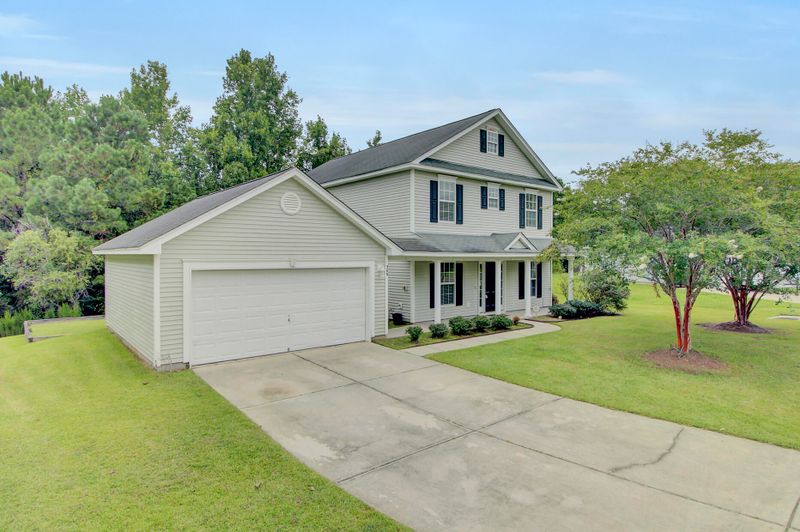 309 Savannah River Dr, Summerville, SC 29485