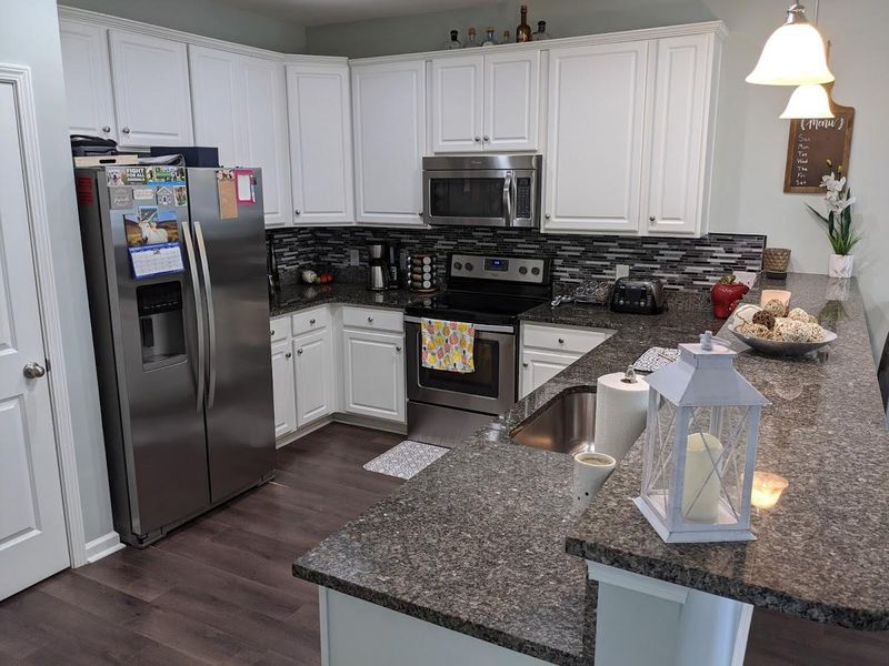 806 Winthrop St #B, Ladson, SC 29456