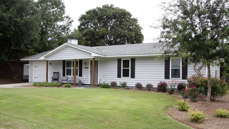 1109 Meade St, Moncks Corner, SC 29461