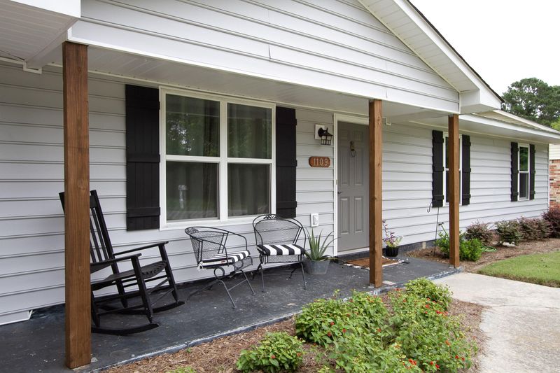 1109 Meade St, Moncks Corner, SC 29461