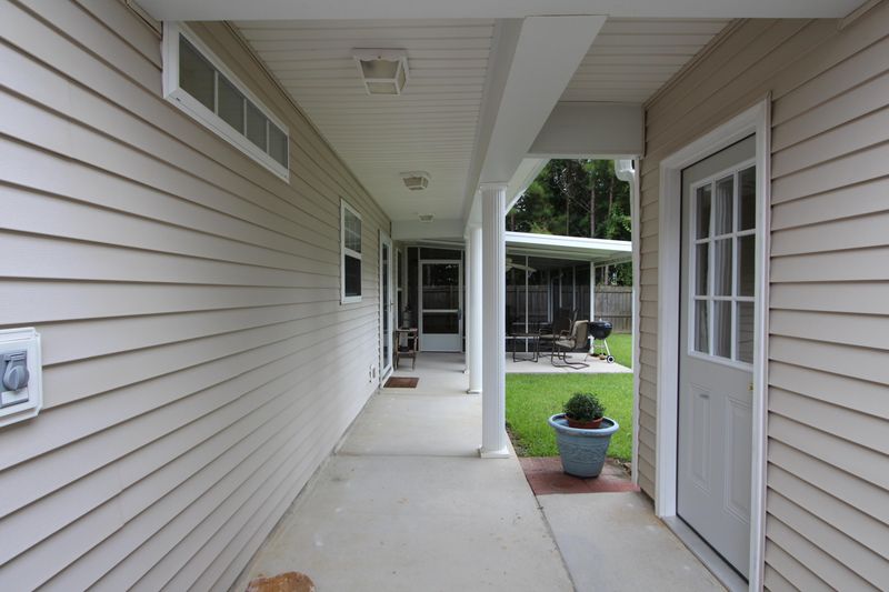 321 Seneca River Dr, Summerville, SC 29485