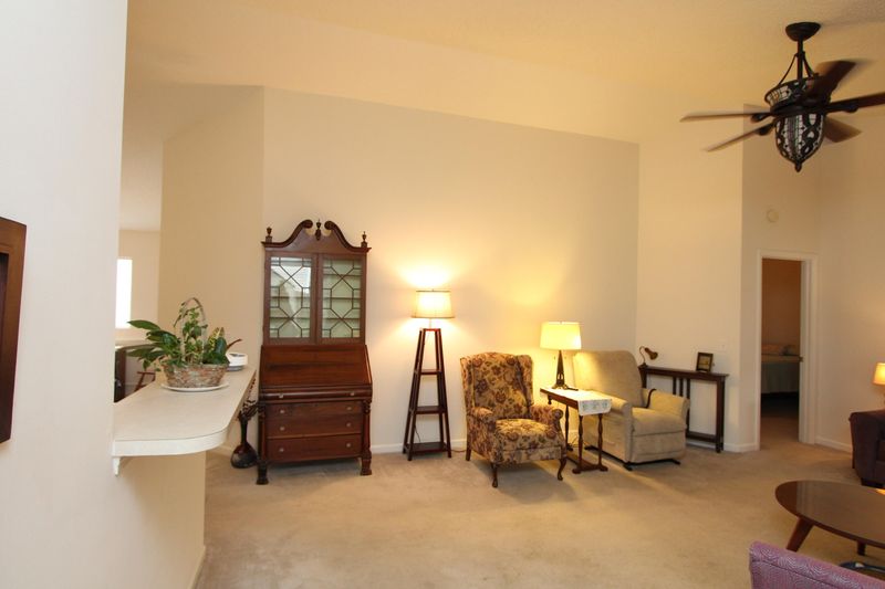 321 Seneca River Dr, Summerville, SC 29485