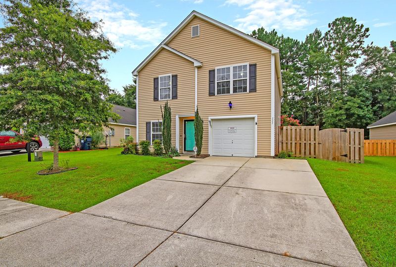 111 Avalon Rd, Summerville, SC 29483