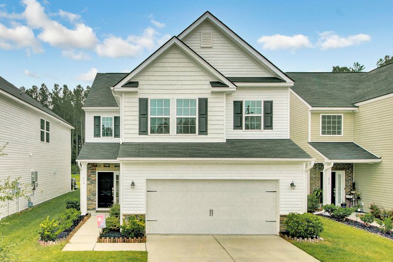 834 Redbud Ln, Summerville, SC 29486