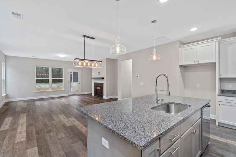 9 John Hatch Dr, Johns Island, SC 29455