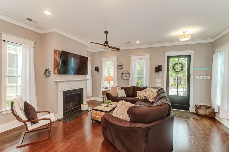1112 Hills Plantation Dr, Charleston, SC 29412
