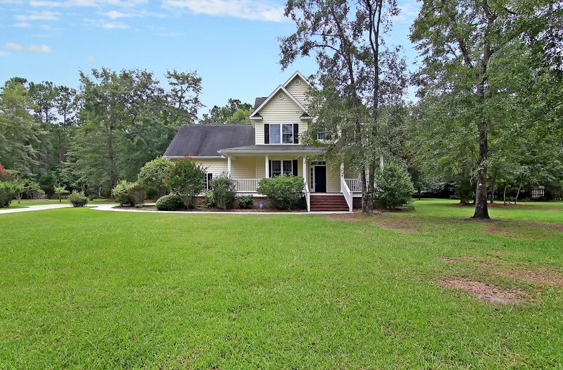 1091 Millies Way Dr, Moncks Corner, SC 29461