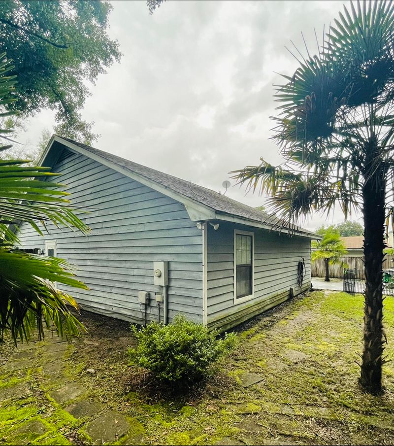8364 Bideford Ct, North Charleston, SC 29420