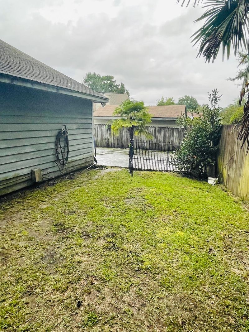 8364 Bideford Ct, North Charleston, SC 29420