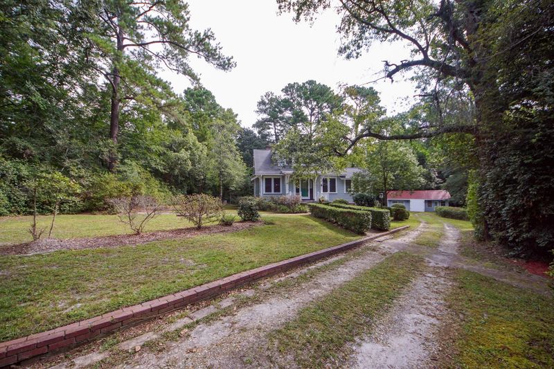419 W Carolina Ave, Summerville, SC 29483
