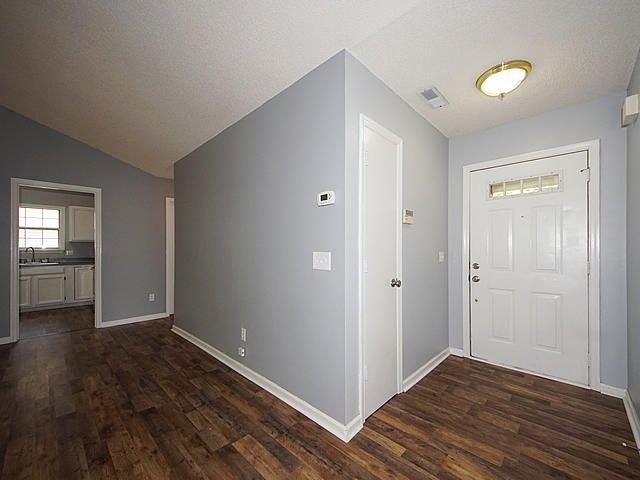 304 Merton Ct, Goose Creek, SC 29445
